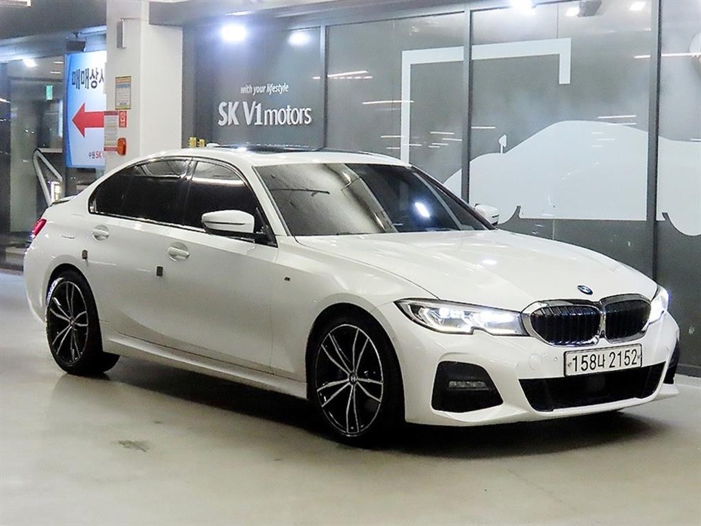 BMW 3시리즈 3시리즈 (G20) 330i M 스포츠 이미지 1