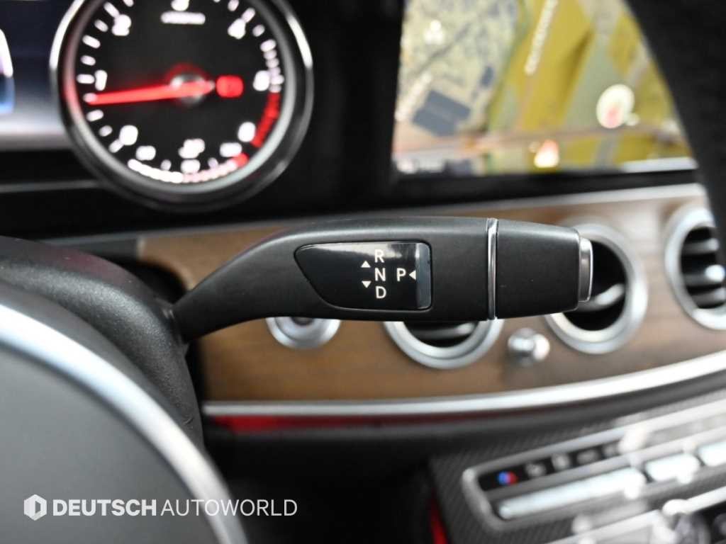 벤츠 E 클래스 E-클래스 W213 E220d 익스클루시브 이미지 9