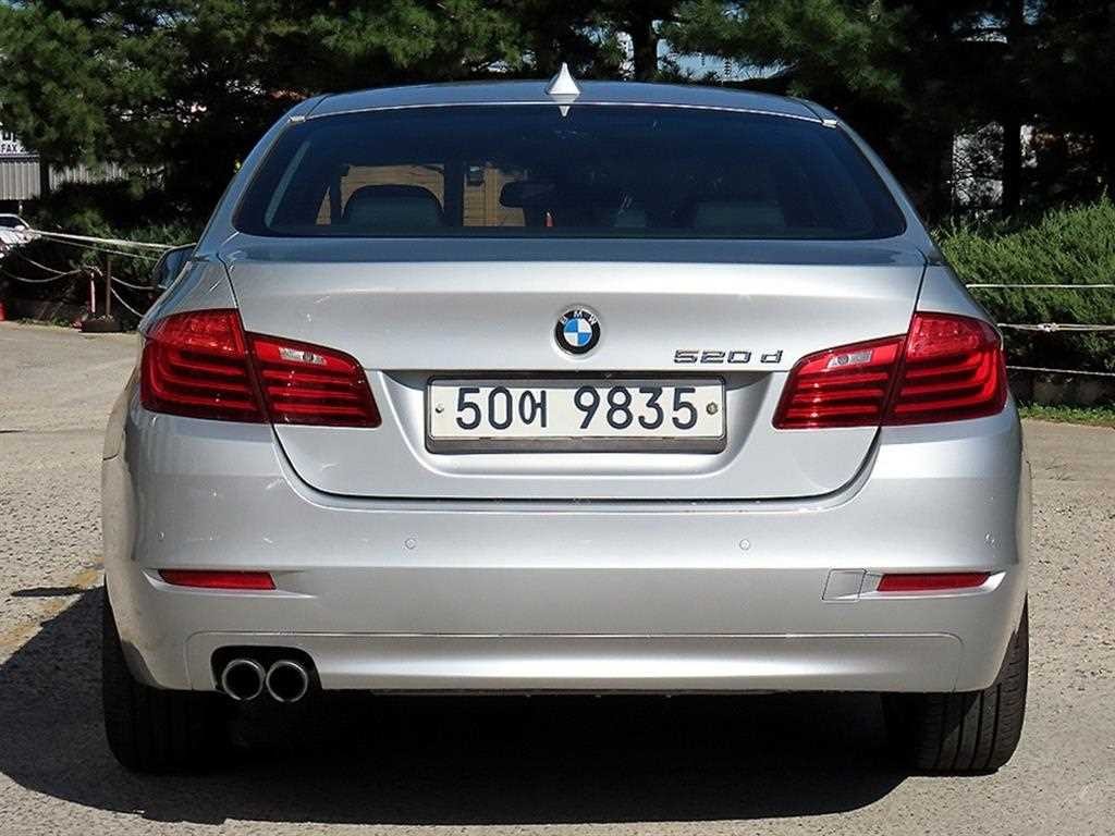 BMW 5시리즈 5시리즈 (F10) 520d 이미지 4