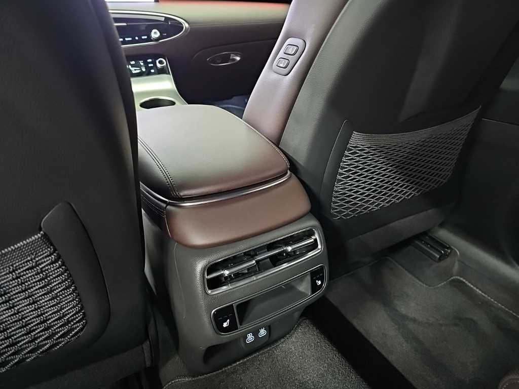 제네시스 GV70 2.5T 가솔린 AWD 기본형 이미지 13