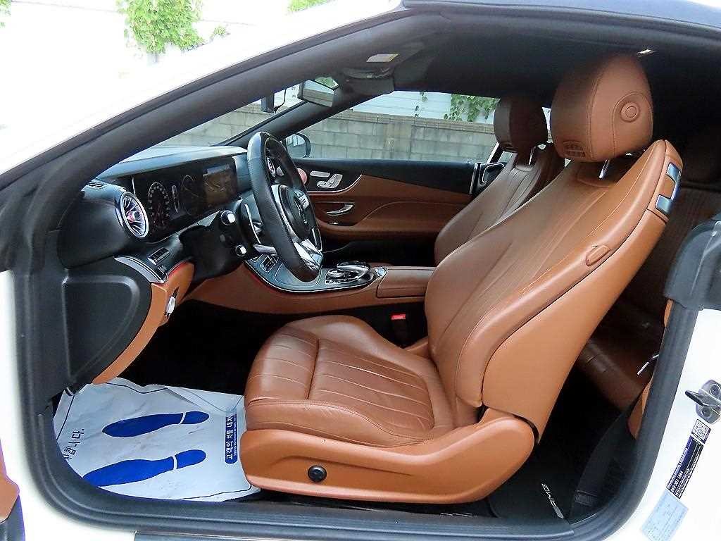 벤츠 E 클래스 E-클래스 W213 E220d 카브리올레 이미지 10