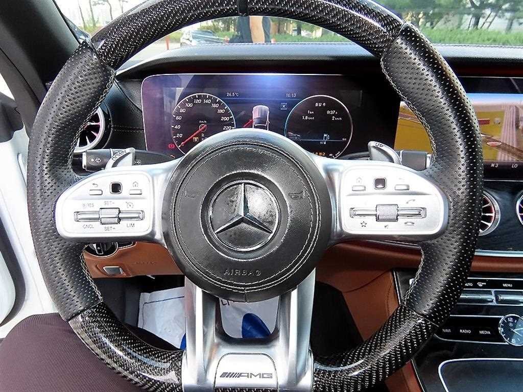 벤츠 E 클래스 E-클래스 W213 E220d 카브리올레 이미지 13