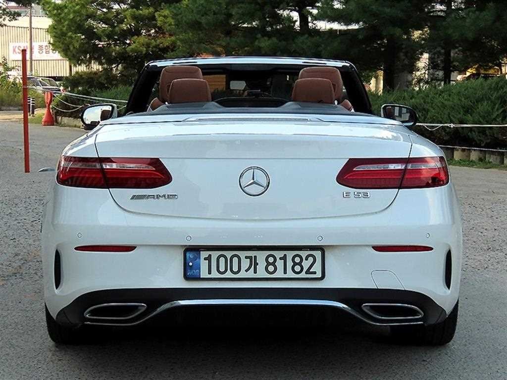 벤츠 E 클래스 E-클래스 W213 E220d 카브리올레 이미지 4