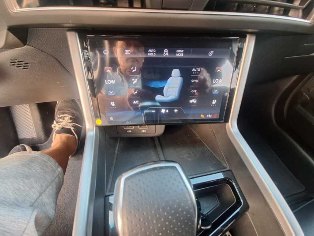 KG모빌리티(쌍용) 토레스 1.5 GDI-T 2WD T5 이미지 11