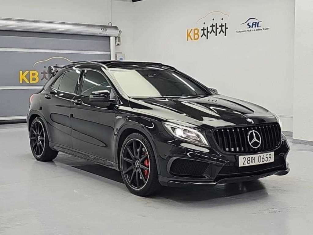 벤츠 GLA 클래스 GLA클래스 X156 GLA45 AMG 4MATIC 이미지 4