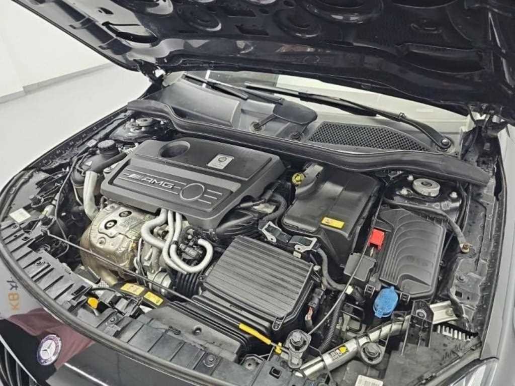 벤츠 GLA 클래스 GLA클래스 X156 GLA45 AMG 4MATIC 이미지 5