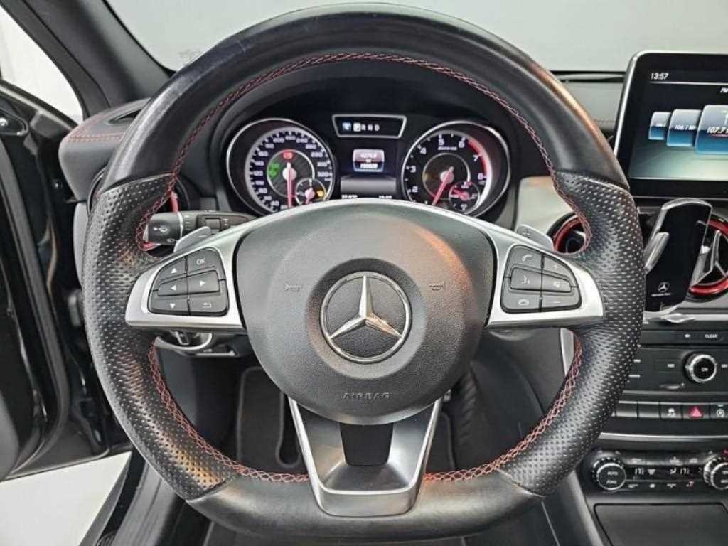 벤츠 GLA 클래스 GLA클래스 X156 GLA45 AMG 4MATIC 이미지 9