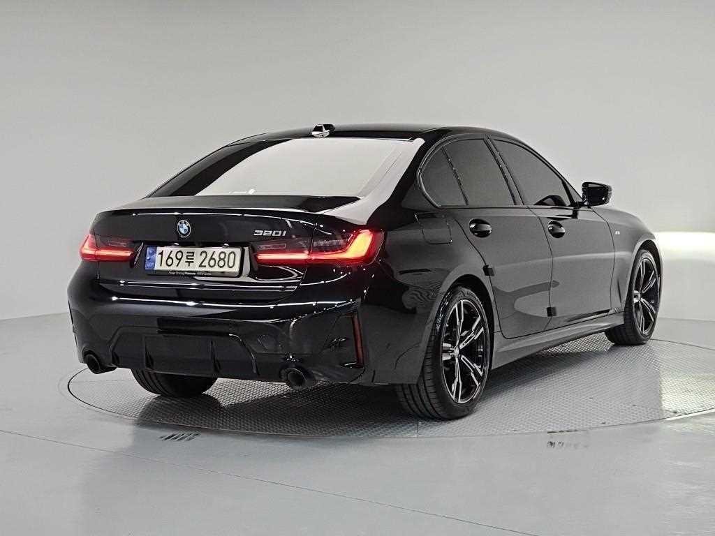 BMW 3시리즈 3시리즈 (G20) 320i M 스포츠 이미지 5