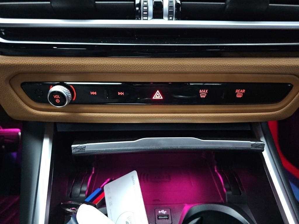BMW 3시리즈 3시리즈 (G20) 320i M 스포츠 이미지 8