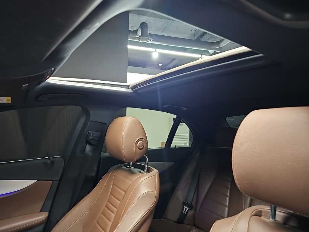 벤츠 E 클래스 E-클래스 W213 E250 아방가르드 이미지 14