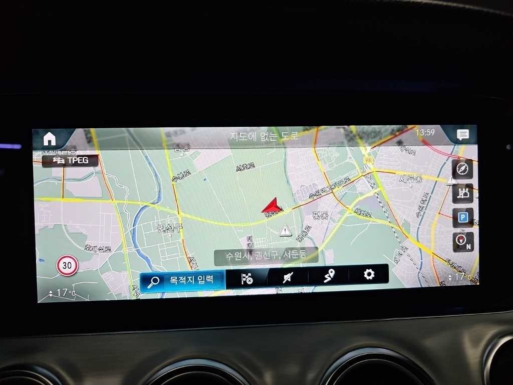 벤츠 E 클래스 E-클래스 W213 E250 아방가르드 이미지 15