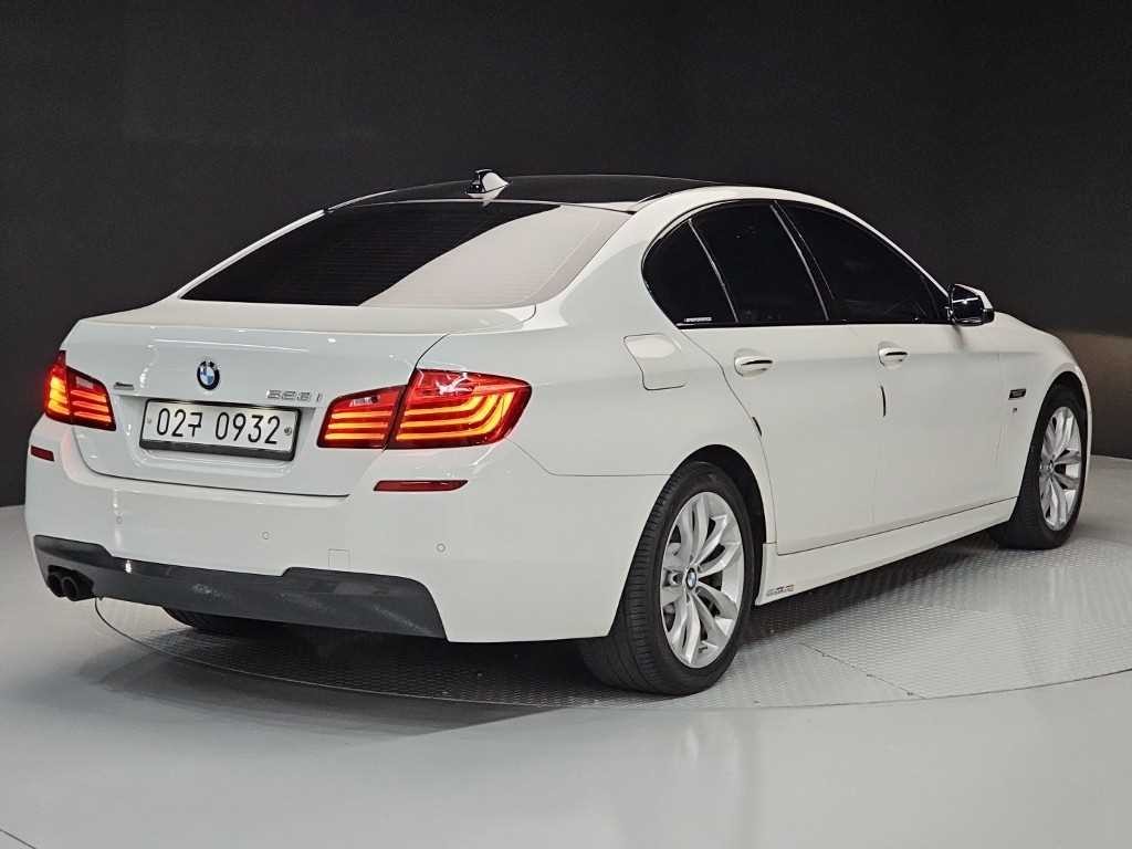 BMW 5시리즈 5시리즈 (F10) 528i M 에어로 다이나믹 이미지 4