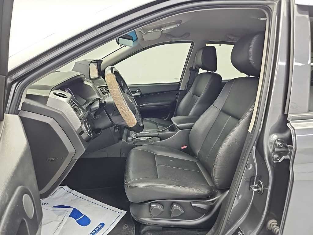 KG모빌리티(쌍용) 코란도 더뉴코란도스포츠 CX5(2WD) 클럽 이미지 11