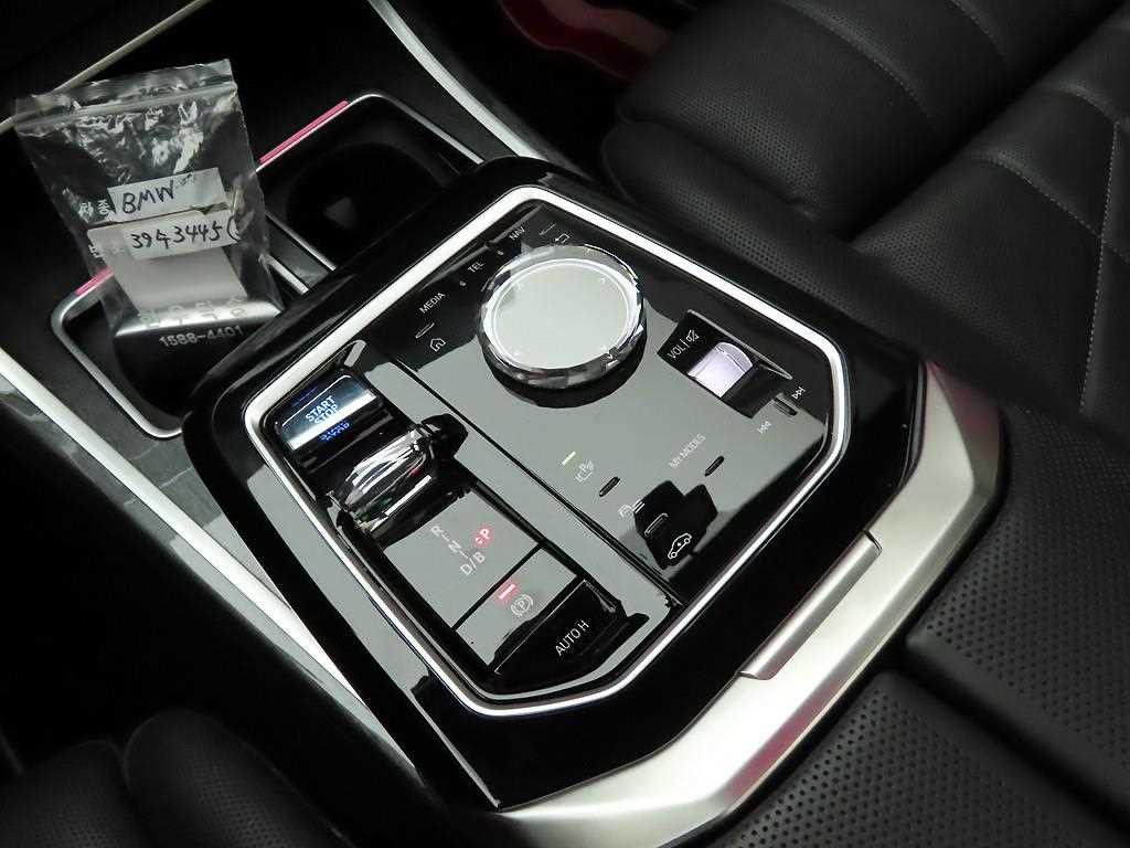 BMW i7 BMW i7 xDrive 60 M 스포츠 인디비주얼 이미지 10