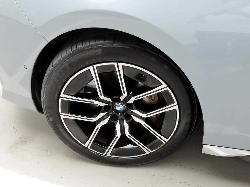 BMW i7 BMW i7 xDrive 60 M 스포츠 인디비주얼 이미지 19