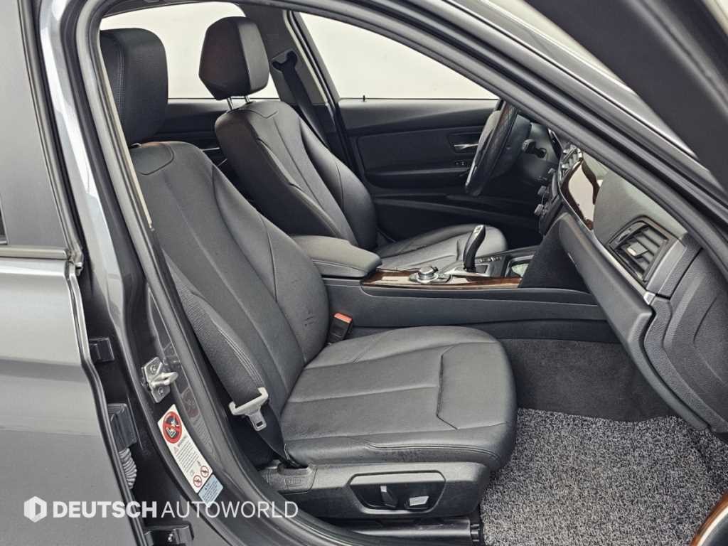 BMW 3시리즈 3시리즈 (F30) 320d 이미지 10