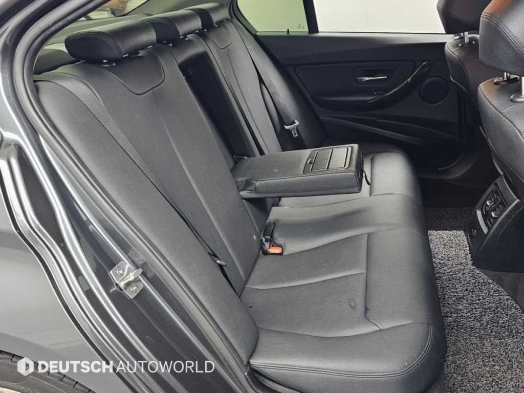 BMW 3시리즈 3시리즈 (F30) 320d 이미지 12