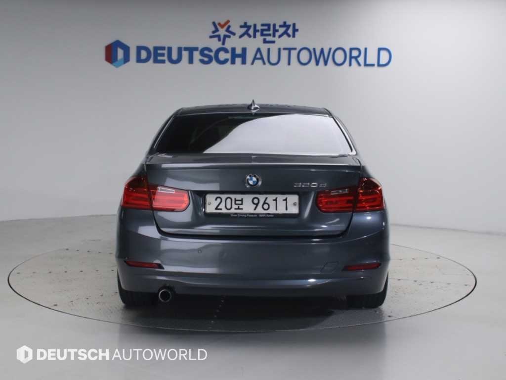 BMW 3시리즈 3시리즈 (F30) 320d 이미지 4