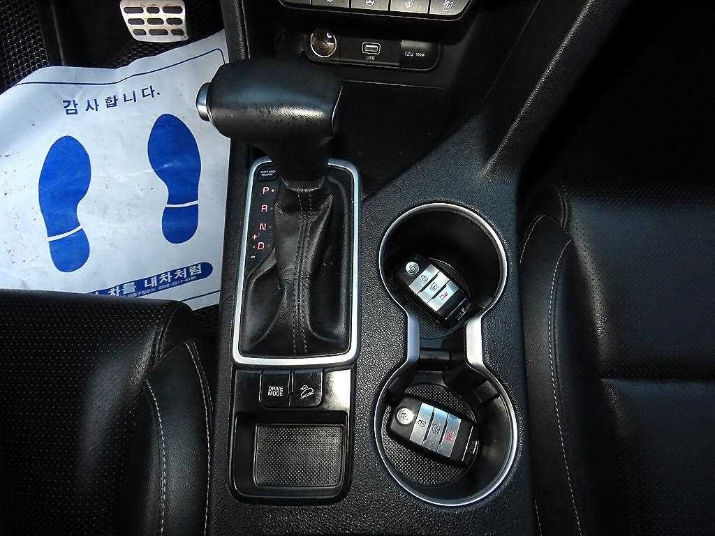기아 스포티지 스포티지 더 볼드 2.0 디젤 2WD 럭셔리 이미지 10