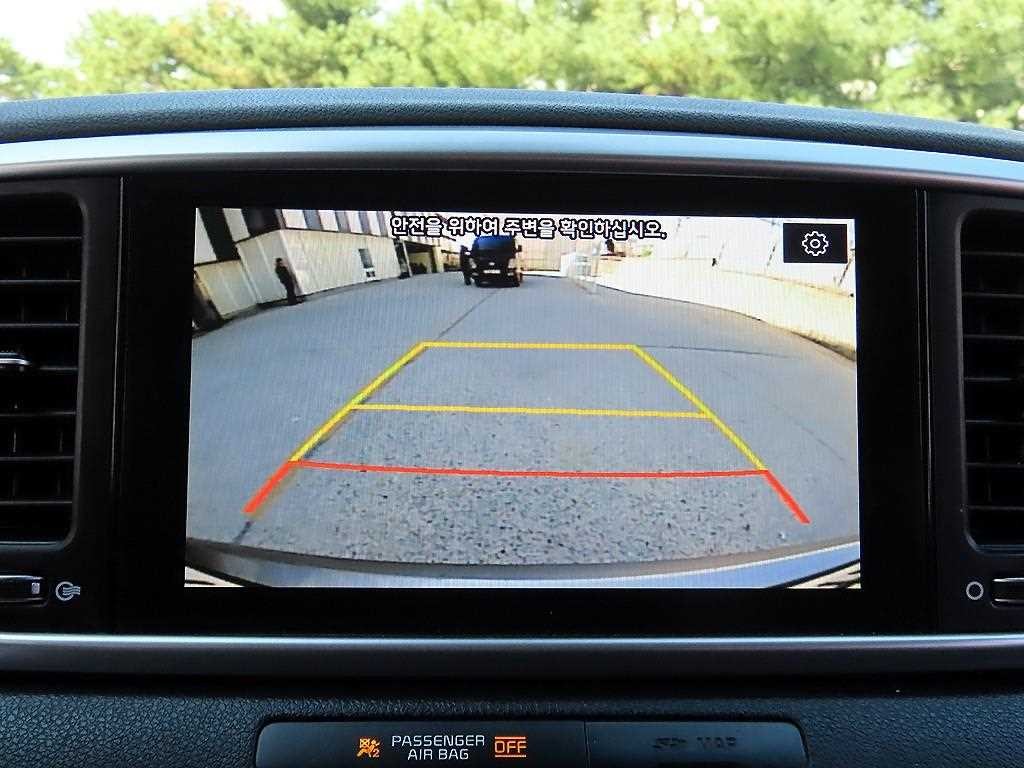 기아 스포티지 스포티지 더 볼드 2.0 디젤 2WD 럭셔리 이미지 15
