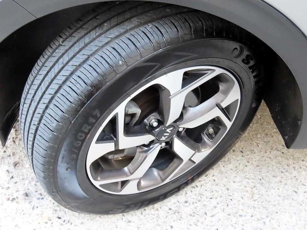 기아 스포티지 스포티지 더 볼드 2.0 디젤 2WD 럭셔리 이미지 19