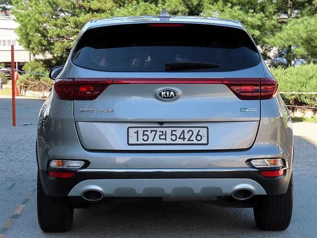 기아 스포티지 스포티지 더 볼드 2.0 디젤 2WD 럭셔리 이미지 4
