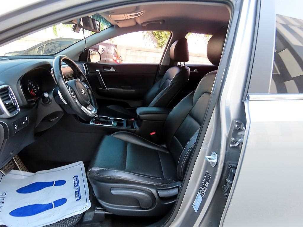 기아 스포티지 스포티지 더 볼드 2.0 디젤 2WD 럭셔리 이미지 5
