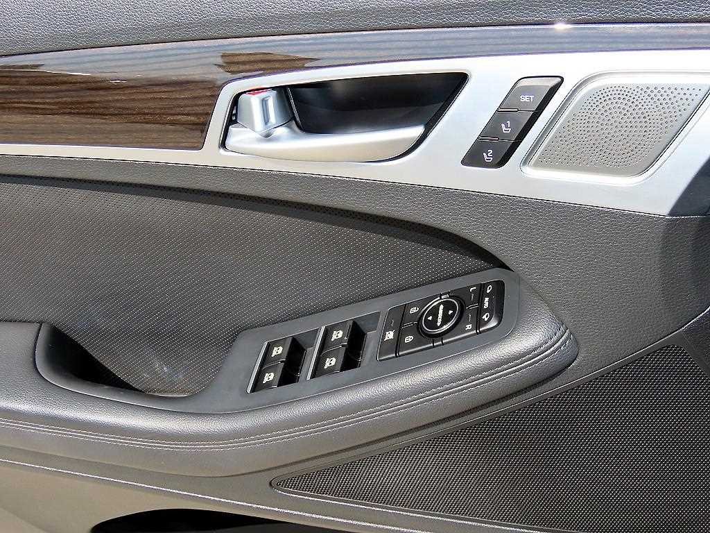 제네시스 G80 3.3 GDI AWD 프리미엄 럭셔리 이미지 12