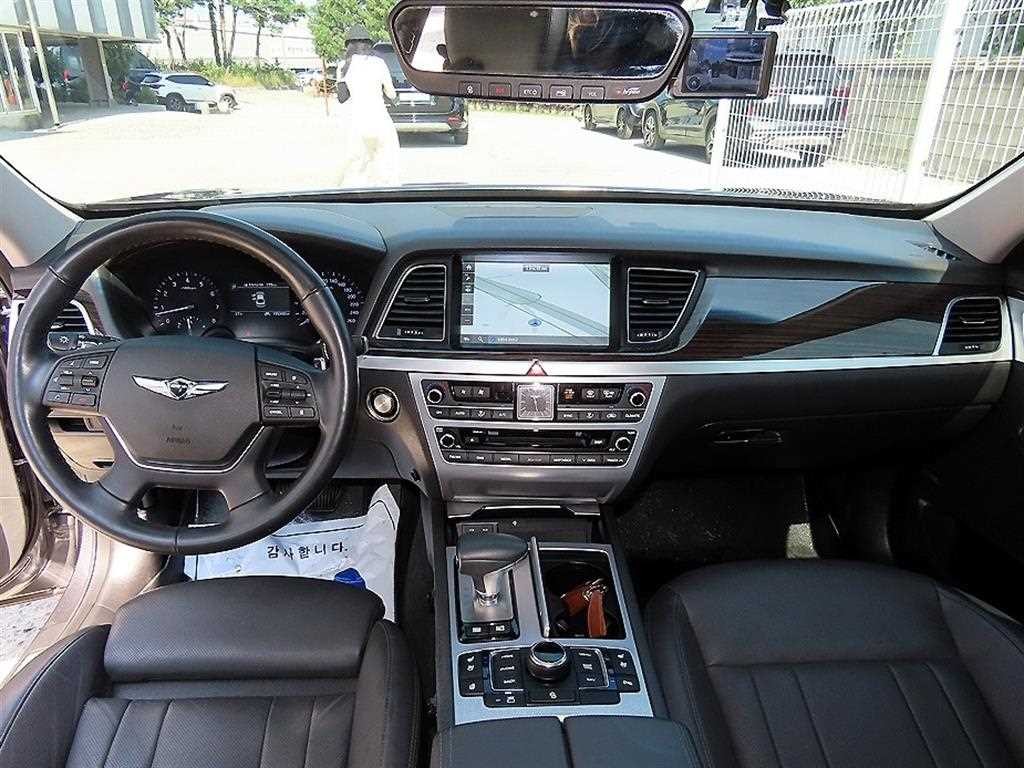 제네시스 G80 3.3 GDI AWD 프리미엄 럭셔리 이미지 7
