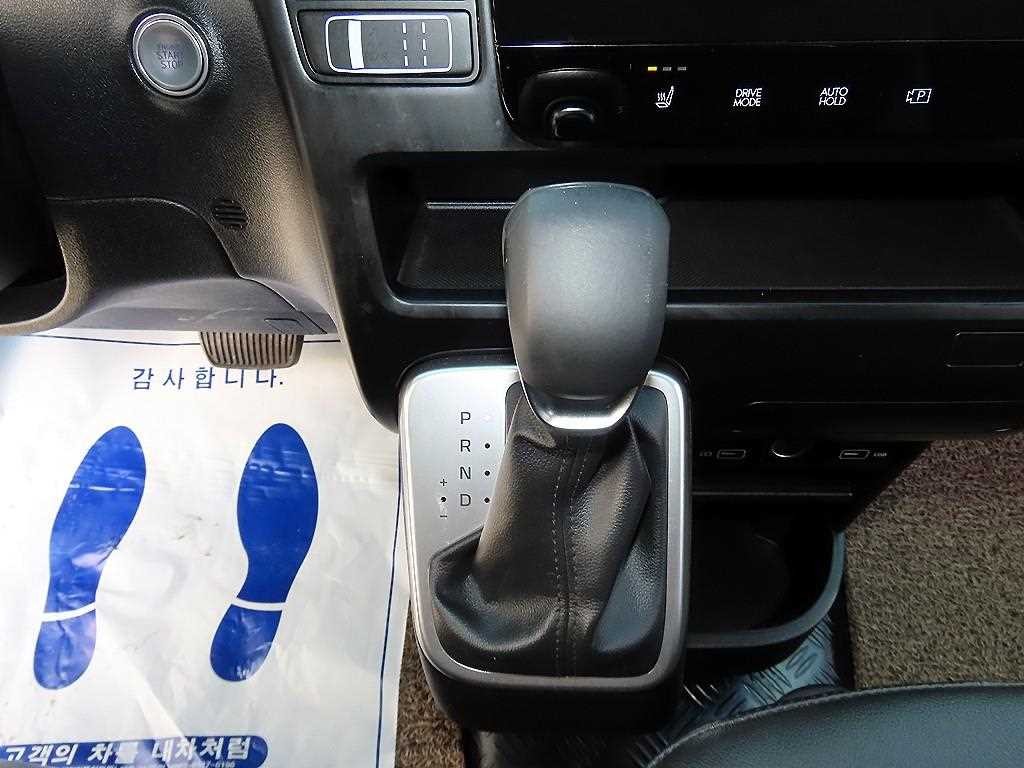 현대 스타리아 2WD 디젤 투어러 모던 이미지 11