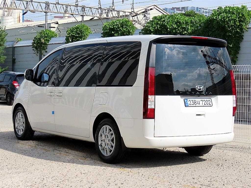 현대 스타리아 2WD 디젤 투어러 모던 이미지 3