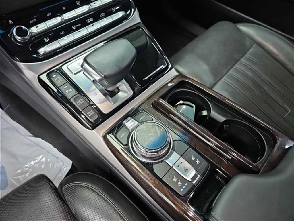 제네시스 EQ900 3.8 GDI AWD 프리미엄 럭셔리 이미지 8