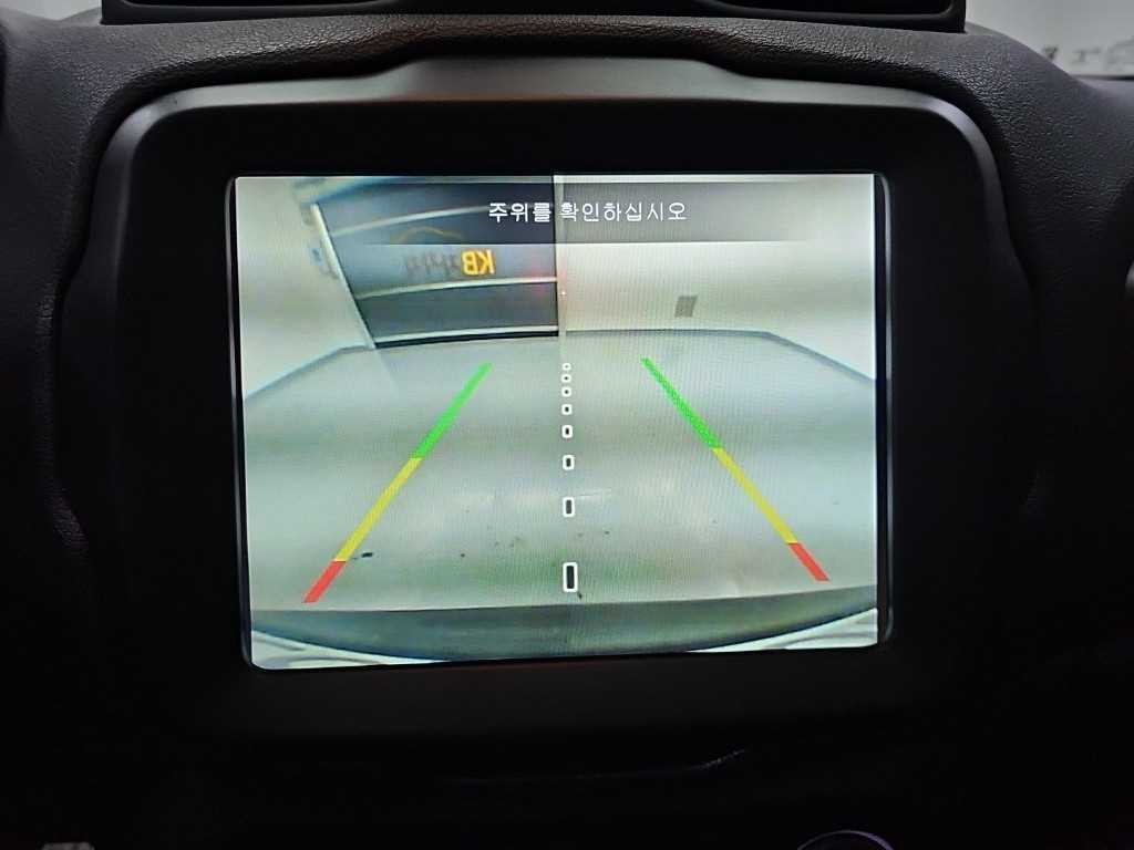지프 레니게이드 2.4 리미티드 이미지 15
