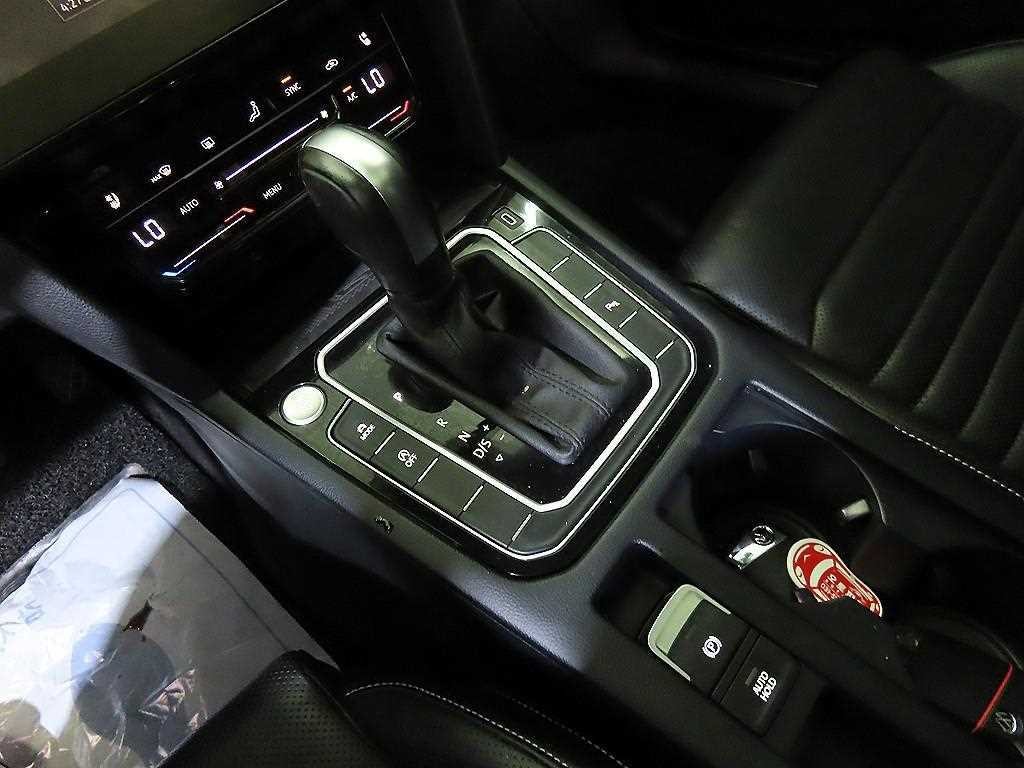 폭스바겐 파사트 파사트GT(B8) 2.0 TDI 프레스티지 이미지 12