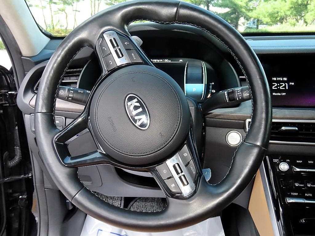 기아 K7 K7 프리미어 하이브리드 시그니처 이미지 8