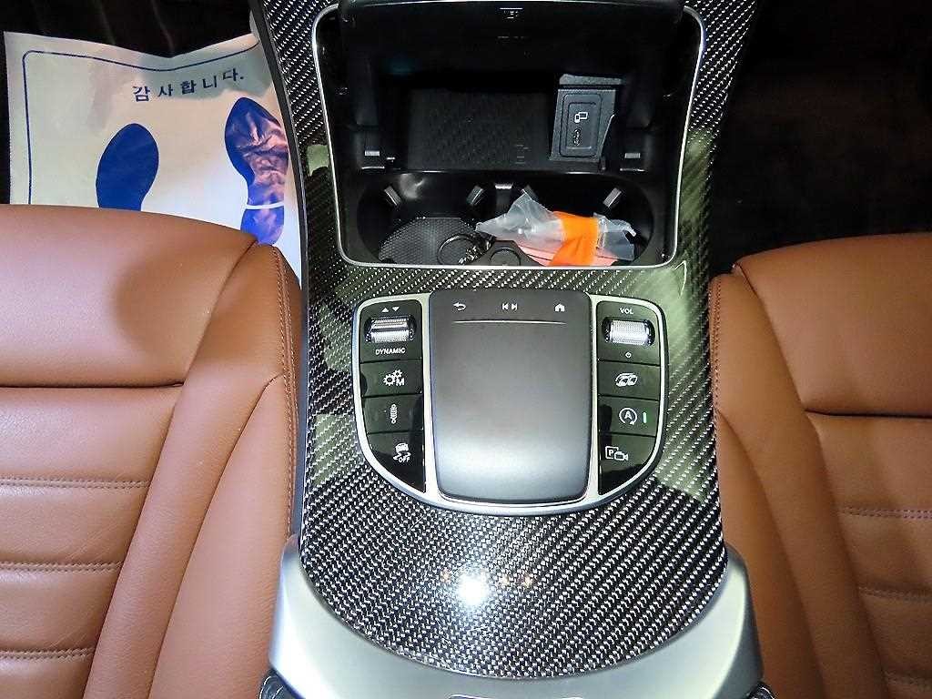 벤츠 GLC 클래스 GLC클래스 X253 AMG GLC 43 4MATIC 쿠페 이미지 12