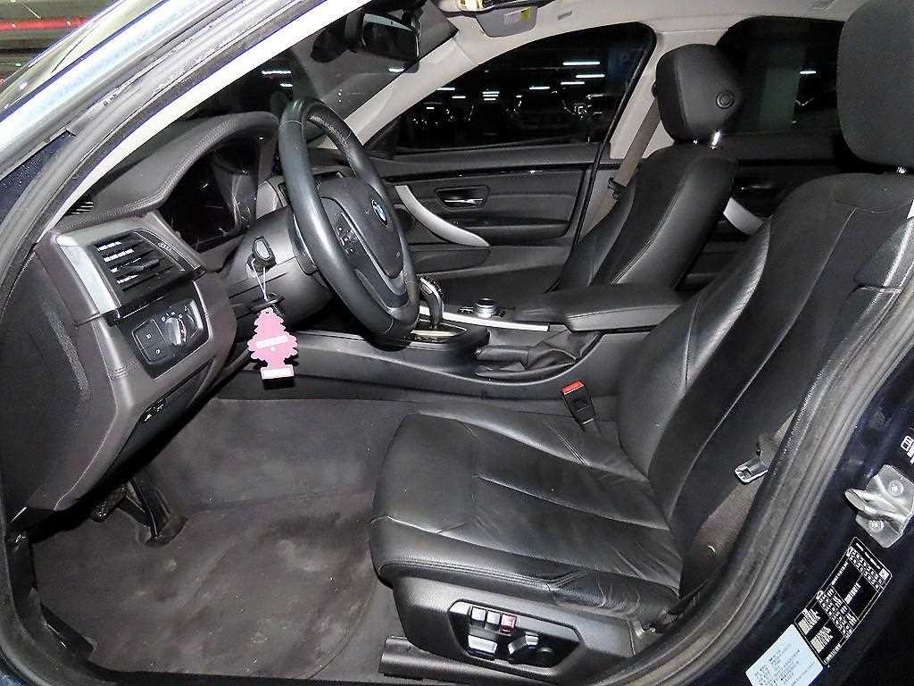BMW 4시리즈 4시리즈 (F32) 420d 그란쿠페 럭셔리 이미지 6