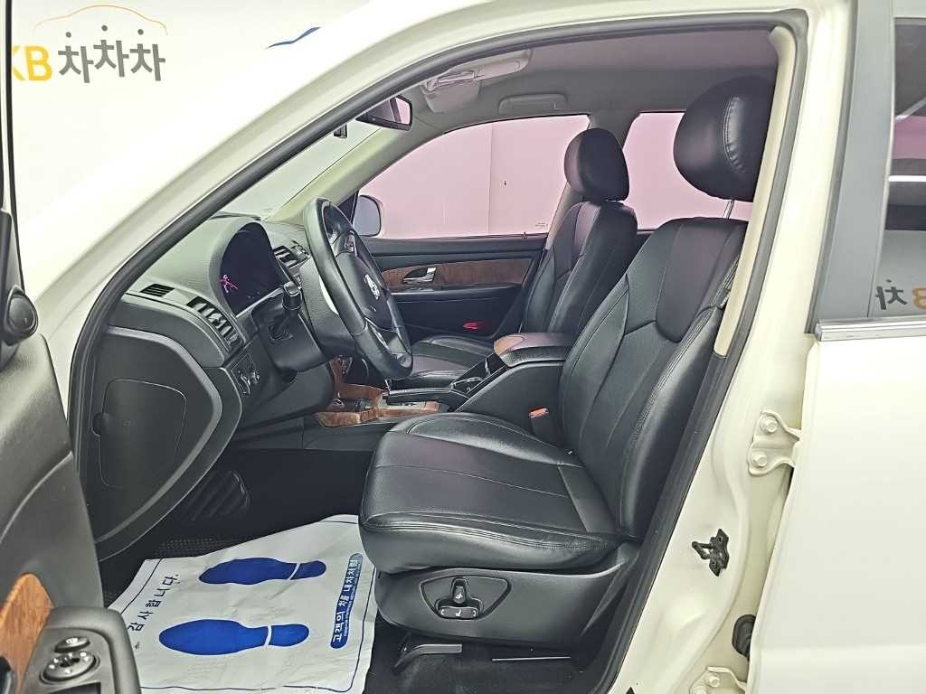 KG모빌리티(쌍용) 렉스턴 렉스턴W 2.2 4WD RX7 럭셔리 이미지 11