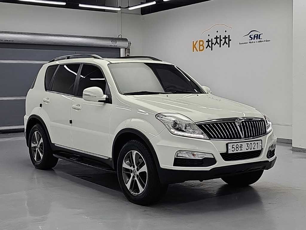 KG모빌리티(쌍용) 렉스턴 렉스턴W 2.2 4WD RX7 럭셔리 이미지 4