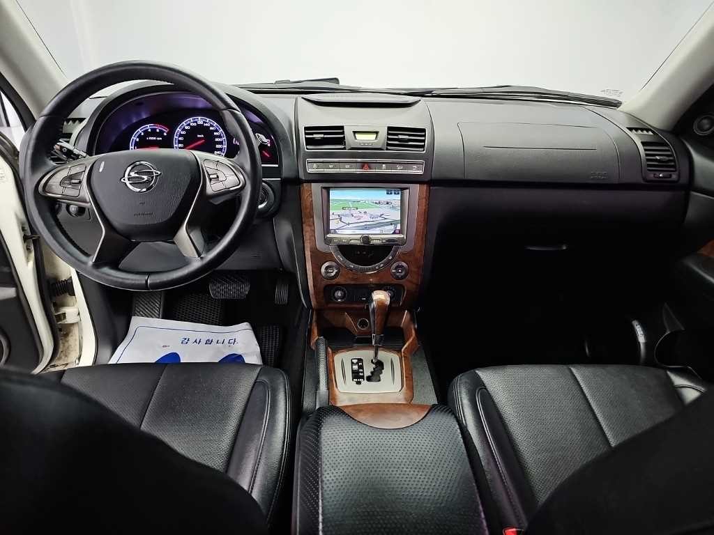 KG모빌리티(쌍용) 렉스턴 렉스턴W 2.2 4WD RX7 럭셔리 이미지 7