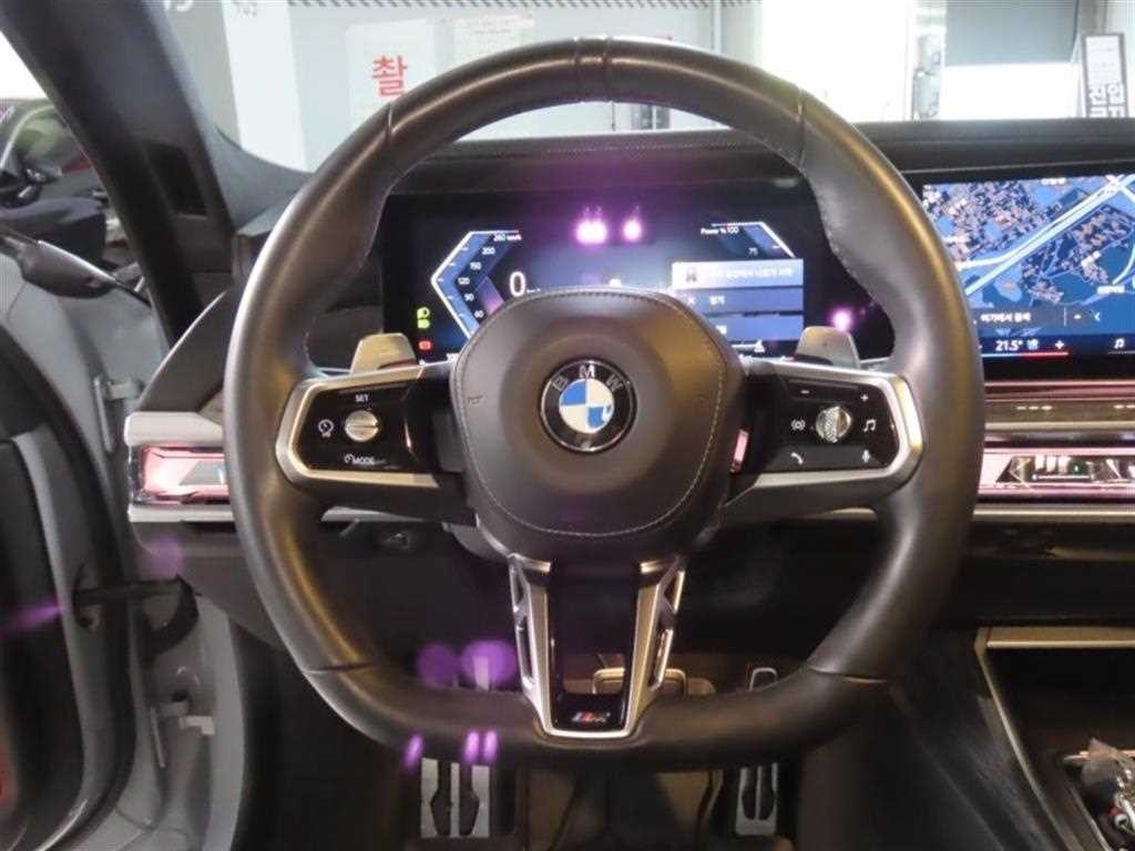 BMW 7시리즈 7시리즈 (G70) 740i sDrive M 스포츠 이미지 15