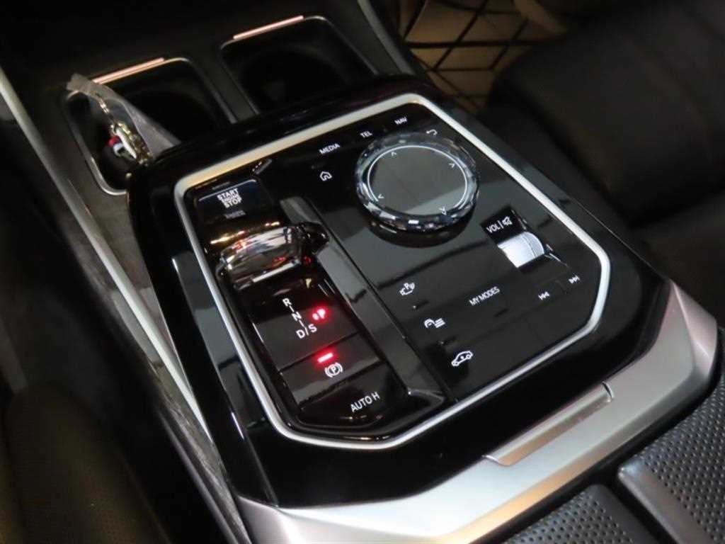 BMW 7시리즈 7시리즈 (G70) 740i sDrive M 스포츠 이미지 6