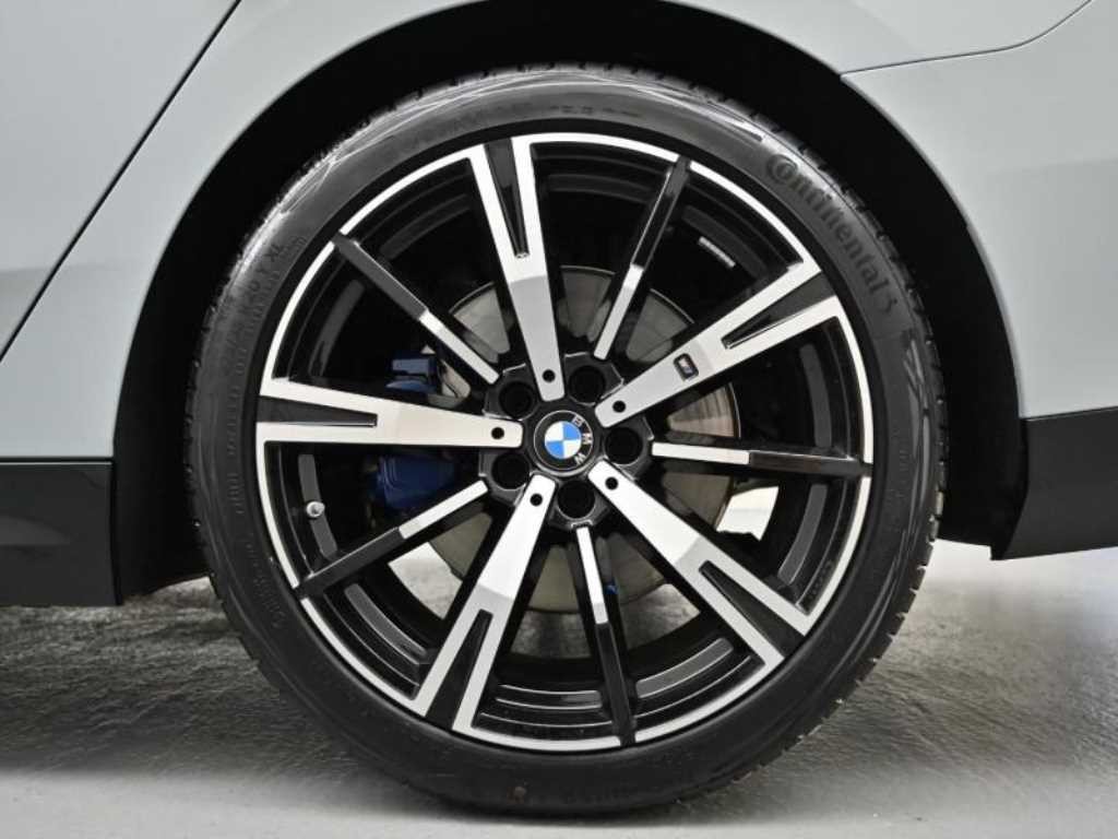 BMW 5시리즈 5시리즈 (G60) 530i xDrive M 스포츠 이미지 5