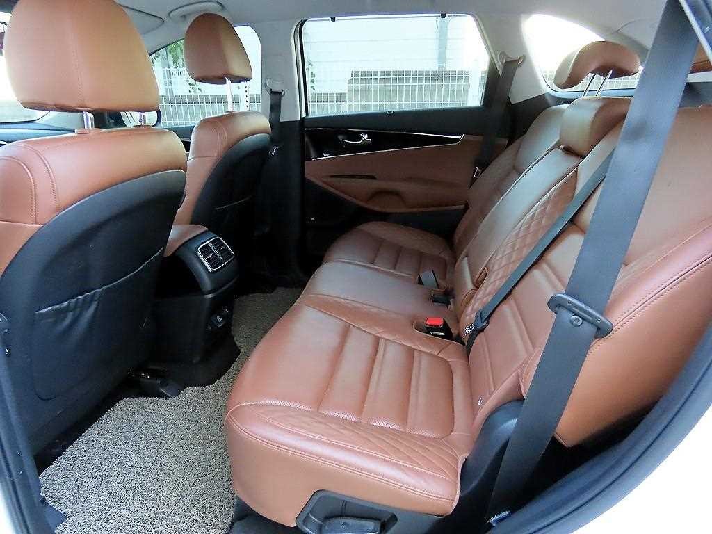 기아 쏘렌토 더 뉴 쏘렌토 디젤 2.2 4WD 마스터 스페셜 이미지 6