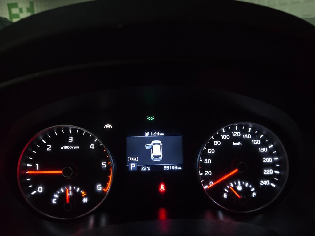 기아 스포티지 스포티지 더 볼드 2.0 디젤 2WD 프레스티지 이미지 9