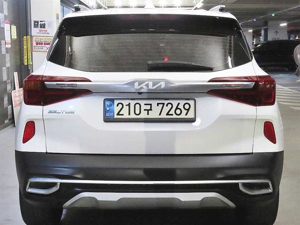 기아 셀토스 가솔린 1.6 터보 2WD 시그니처 이미지 5