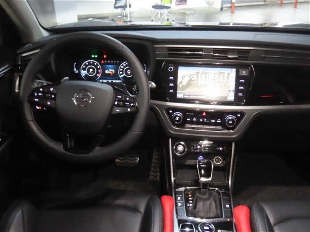 KG모빌리티(쌍용) 코란도 뷰티풀코란도 2WD 가솔린 1.5 C5 이미지 16