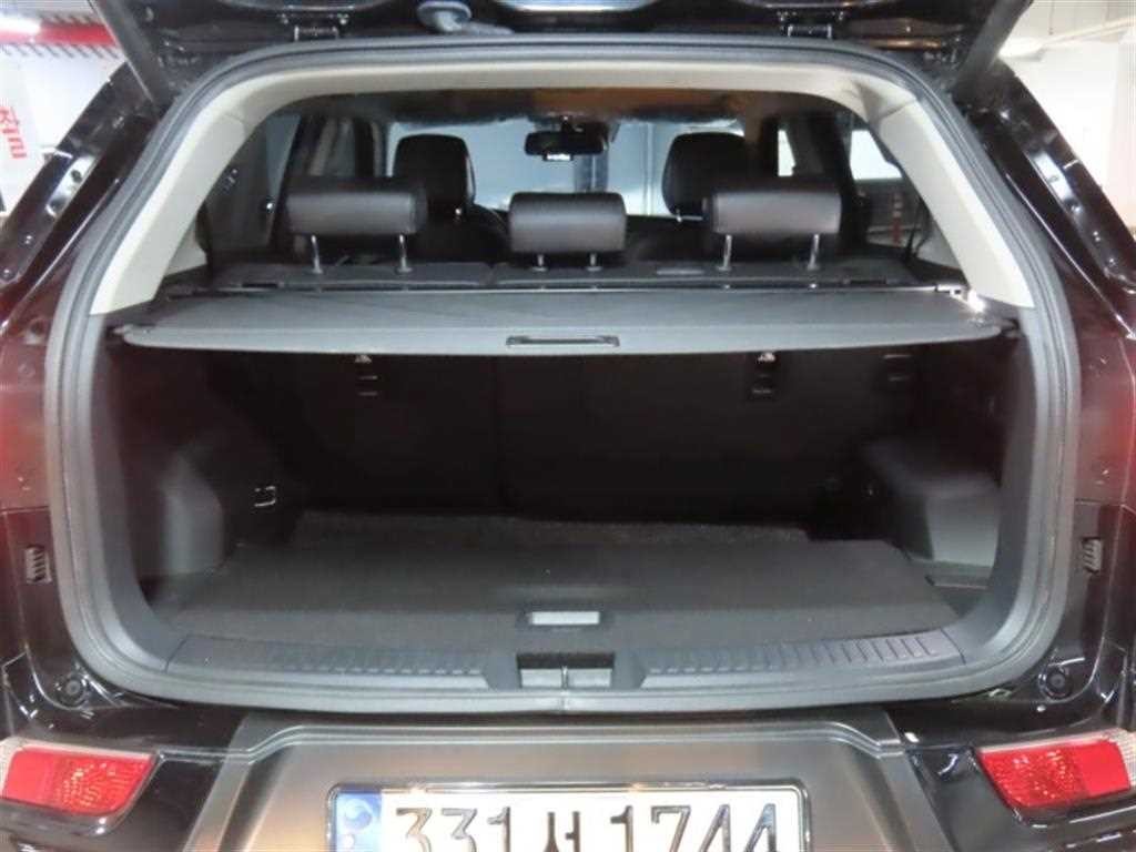 KG모빌리티(쌍용) 코란도 뷰티풀코란도 2WD 가솔린 1.5 C5 이미지 18