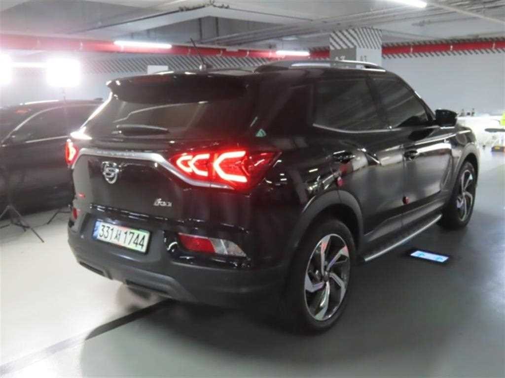 KG모빌리티(쌍용) 코란도 뷰티풀코란도 2WD 가솔린 1.5 C5 이미지 3