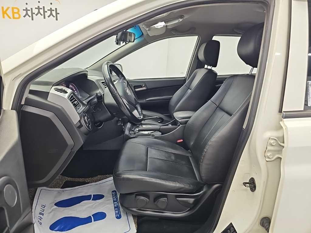 KG모빌리티(쌍용) 코란도 코란도스포츠 디젤 4WD CX7 패션 이미지 11